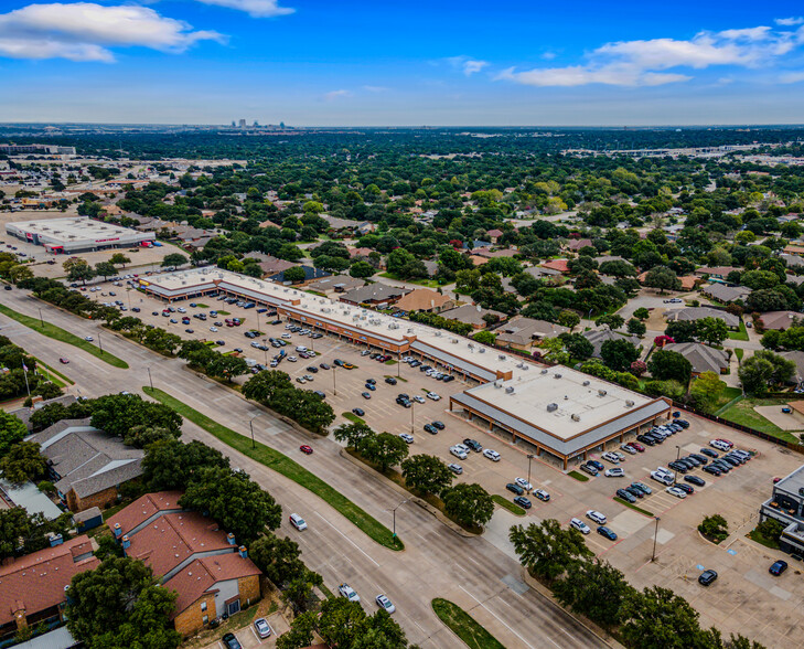 5401-5531 S Hulen St, Fort Worth, TX for lease - Aerial - Image 3 of 9