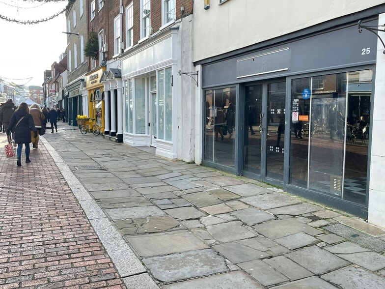 North St, Chichester for lease - Building Photo - Image 2 of 5