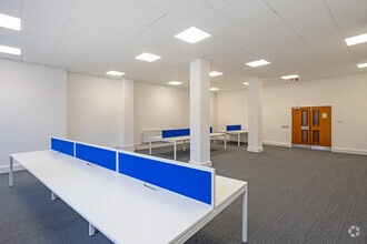 Hanover Walk, Leeds for lease Interior Photo- Image 2 of 8