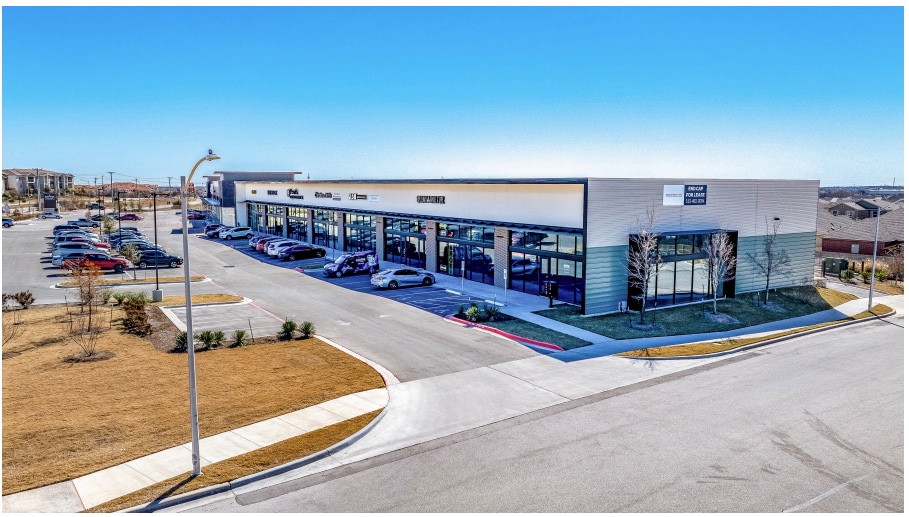 801 Wells Branch Pky, Pflugerville, TX for lease - Building Photo - Image 1 of 3