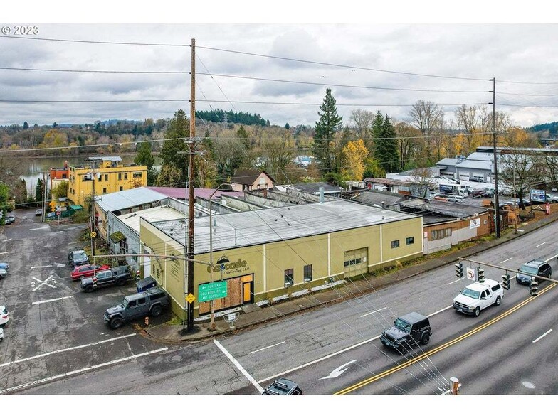 7400 S Macadam Ave, Portland, OR for sale - Building Photo - Image 2 of 3