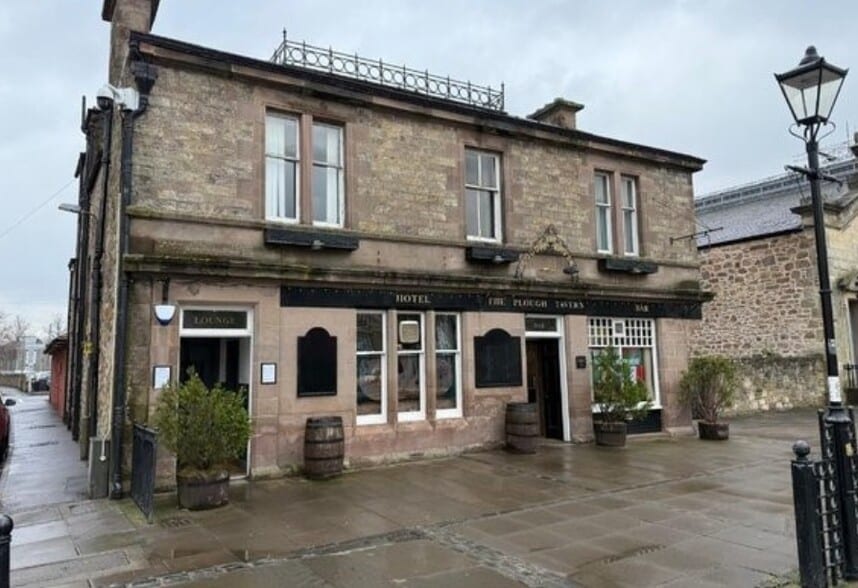 11-13 Court St, Haddington for lease - Primary Photo - Image 1 of 3