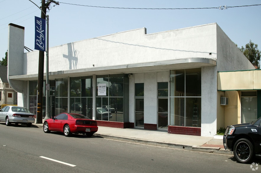 3923 Long Beach Blvd, Long Beach, CA for lease - Building Photo - Image 2 of 5