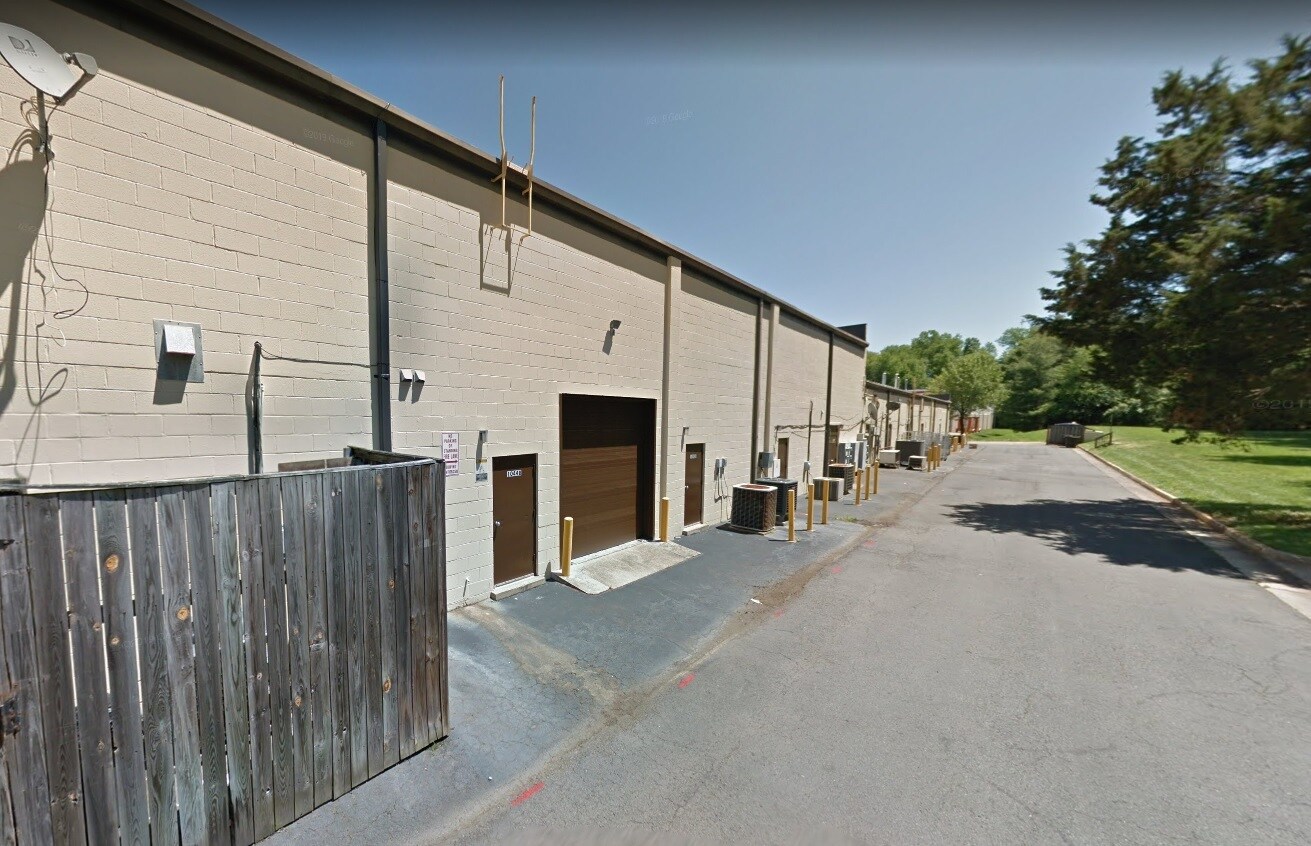 1044410466 Dumfries Rd, Manassas, VA 20110 Dominion Square