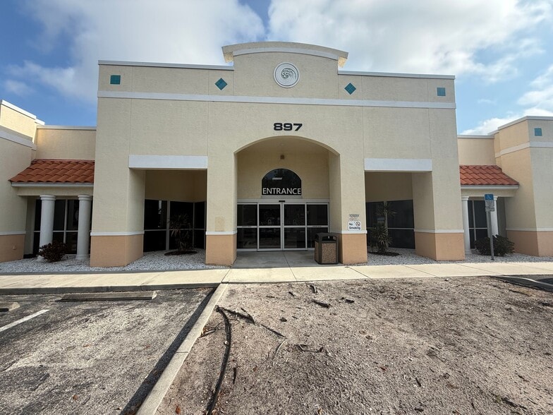 897 E Venice Ave, Venice, FL for lease - Building Photo - Image 2 of 19