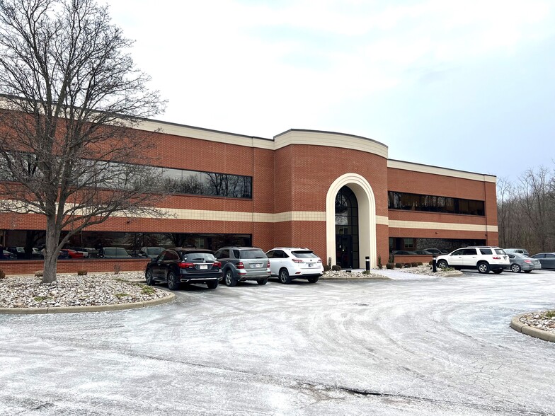 825 Northgate Blvd, New Albany, IN for lease - Building Photo - Image 3 of 6