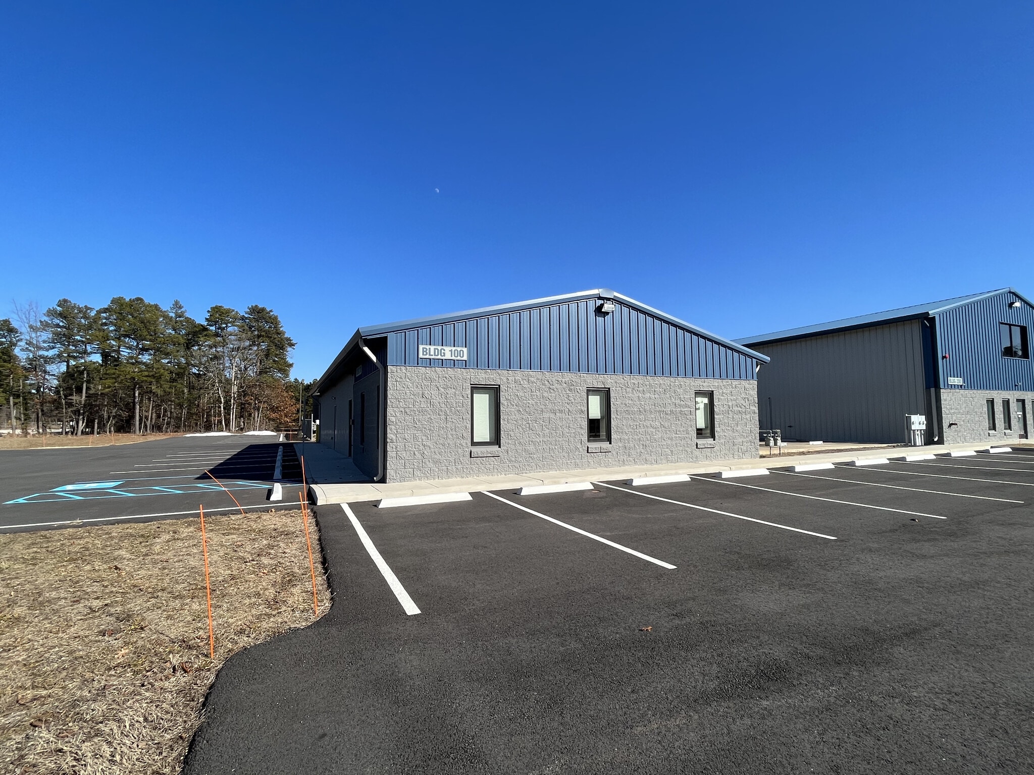 3003 N Mill Rd, Vineland, NJ 08360 Building 100 (3200+/ SQFT FLEX