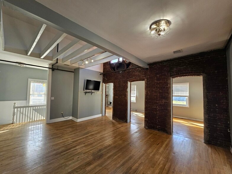 501 Central Ave, Orange, NJ for lease - Interior Photo - Image 1 of 17