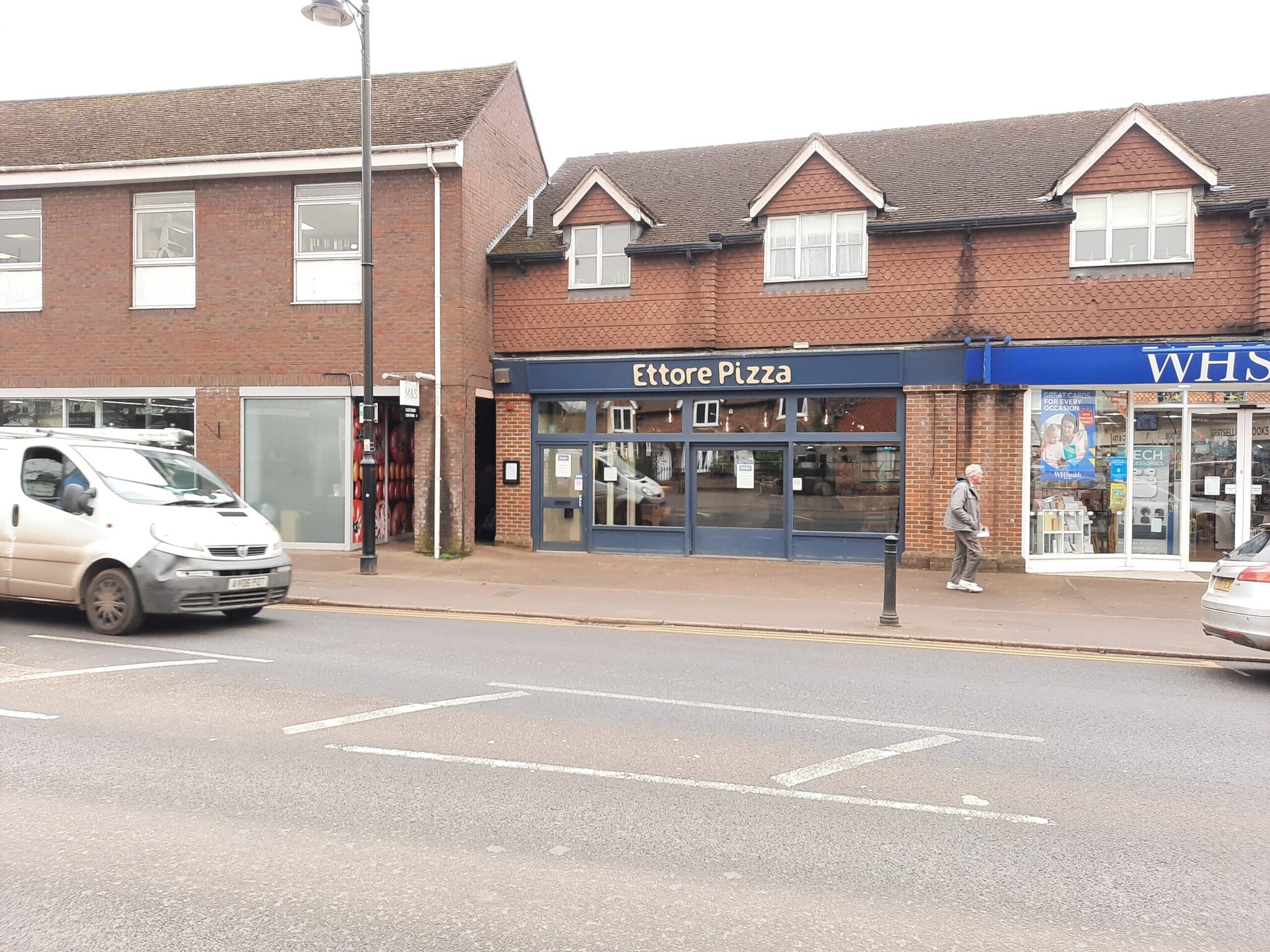 96-102 High St, Cranleigh for sale Primary Photo- Image 1 of 1