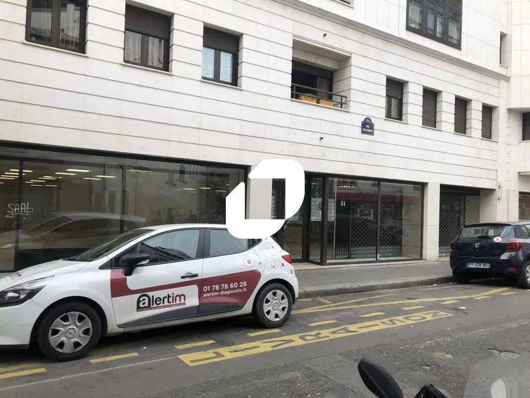 Retail in Paris for lease Building Photo- Image 1 of 20