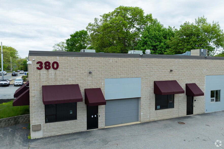 380 Cambridge St, Burlington, MA for lease - Building Photo - Image 2 of 4