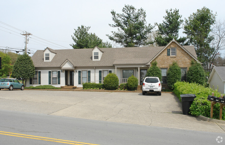 1105-1107 Lakeview Dr, Franklin, TN for sale - Building Photo - Image 3 of 3