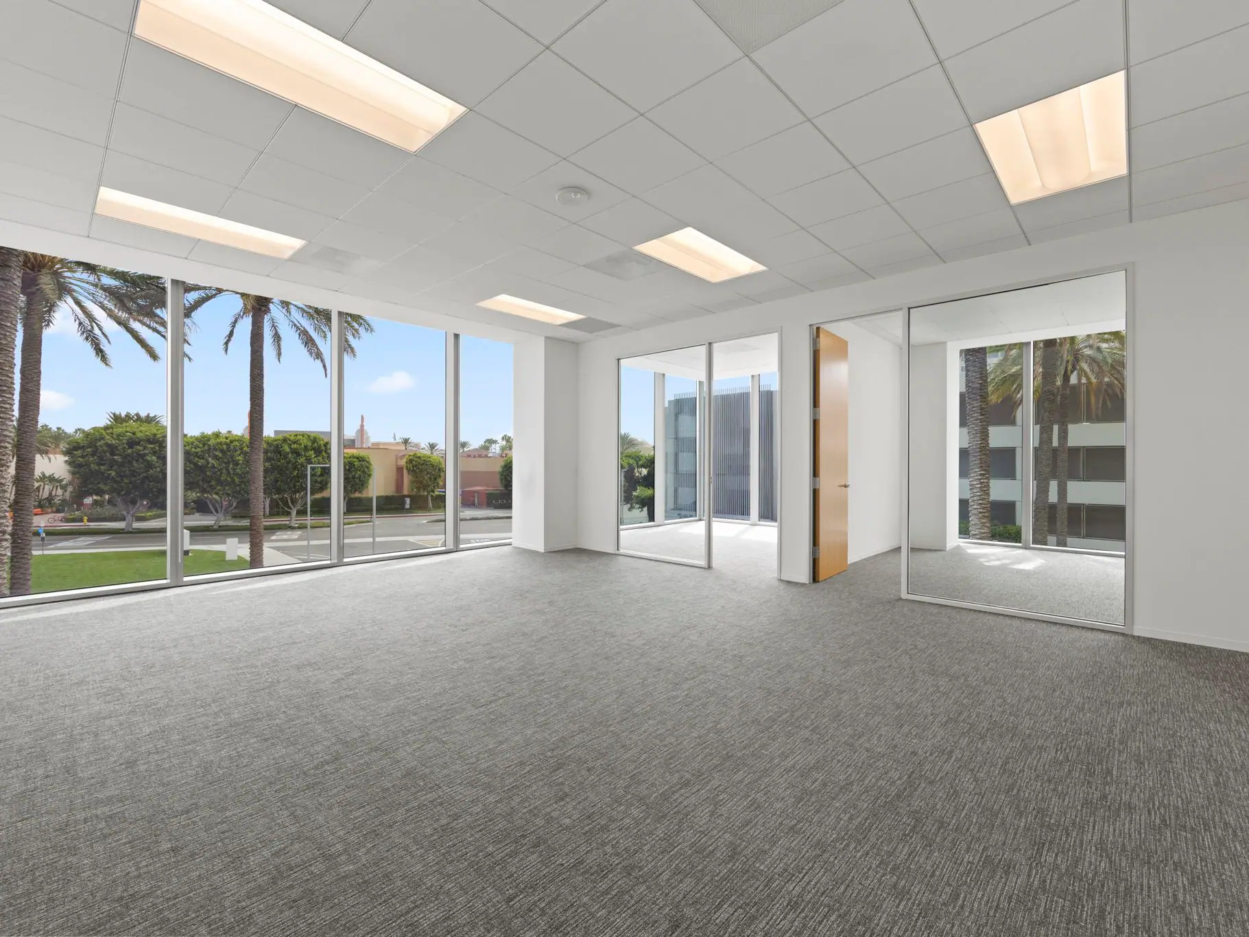 200 Spectrum Center Dr, Irvine, CA for lease Interior Photo- Image 1 of 9