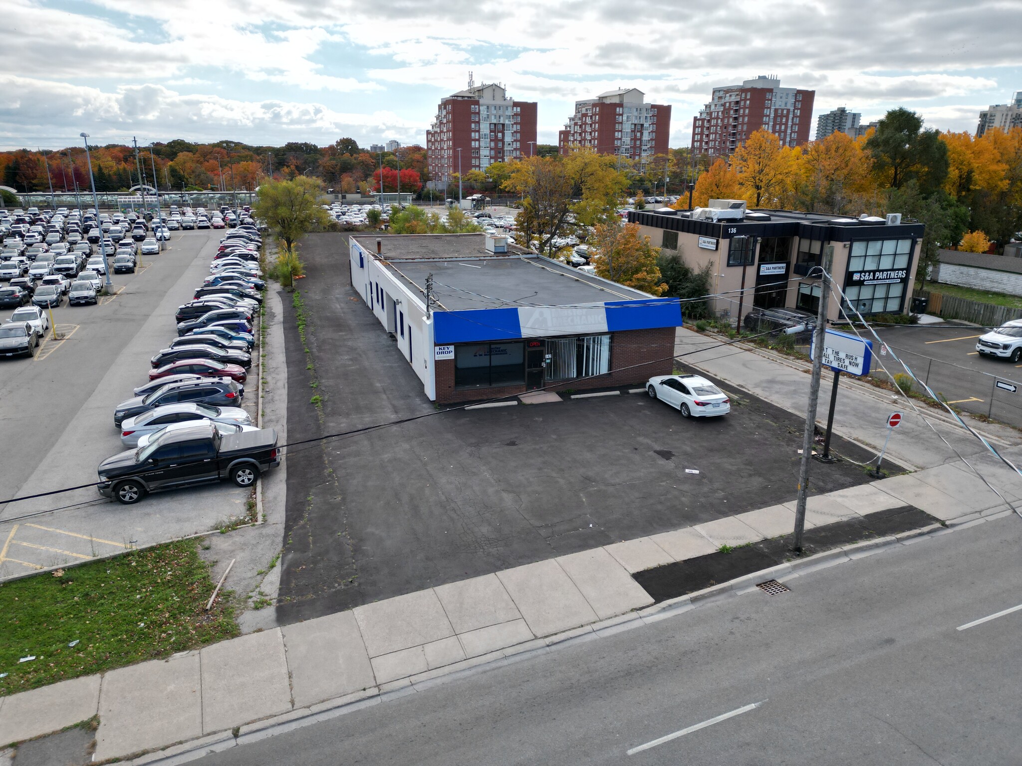 142 Cross Ave, Oakville, ON for sale Building Photo- Image 1 of 1