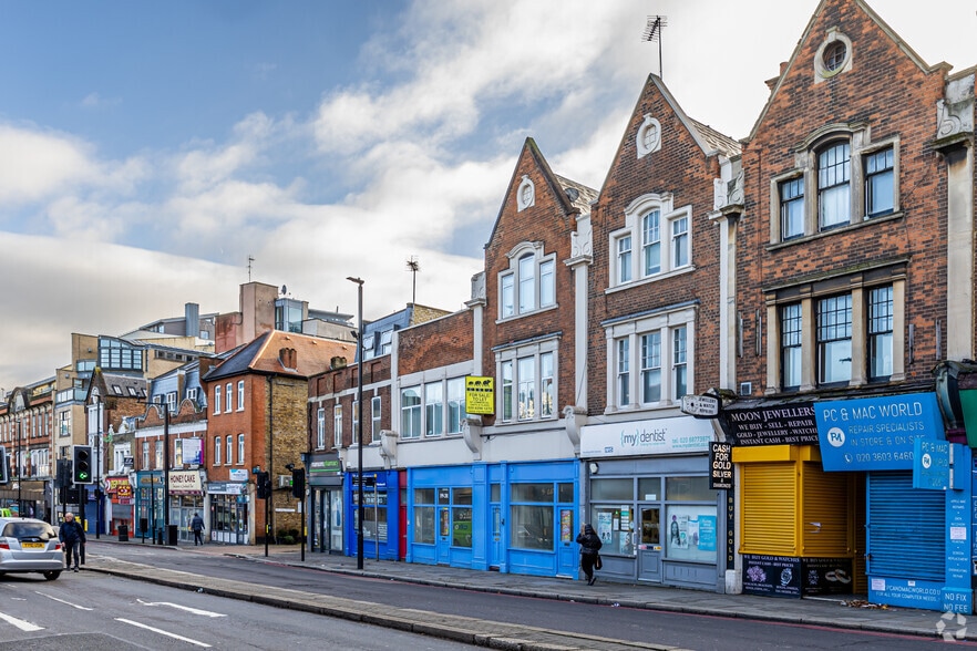 199-201 Wandsworth High St, London for lease - Building Photo - Image 3 of 3
