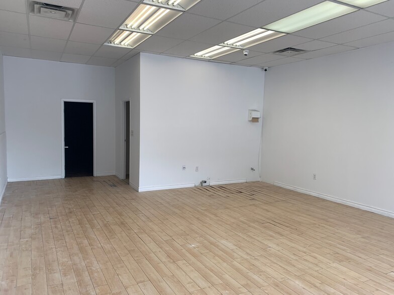 4280-4288 Kingston Rd, Toronto, ON for lease - Building Photo - Image 2 of 3