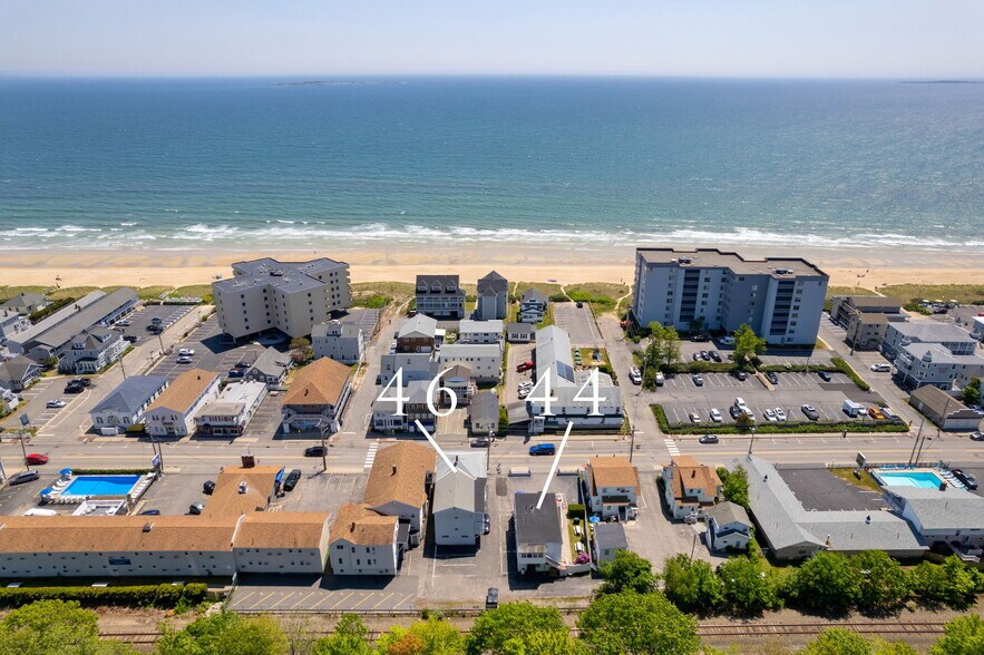 4446 E Grand, Old Orchard Beach, ME 04064 12 unit beach rental