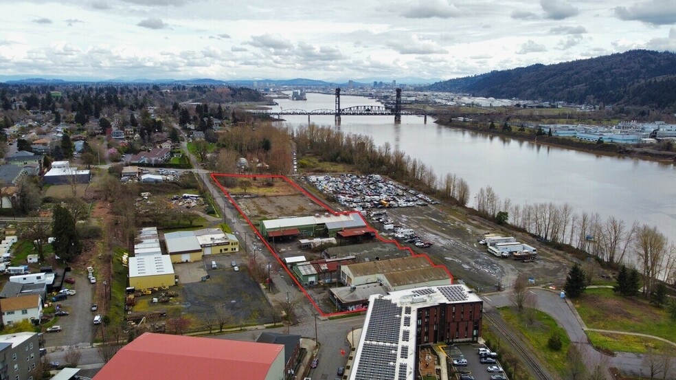 8524 N Crawford St, Portland, OR for sale - Building Photo - Image 2 of 4