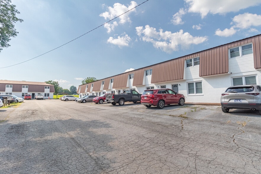 2000 Old Tullahoma Rd, Winchester, TN for sale - Building Photo - Image 2 of 39