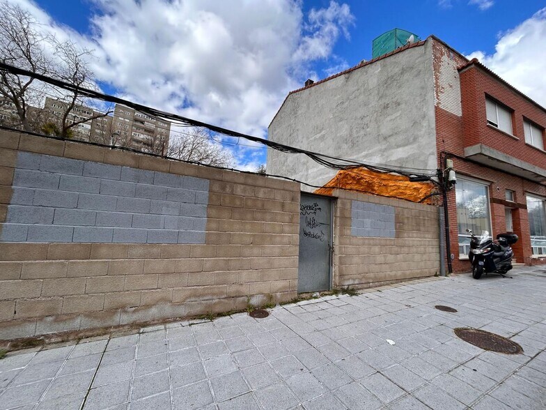 Calle Alamín, 87, Guadalajara, Guadalajara for sale - Primary Photo - Image 1 of 5