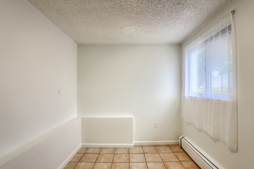 1610 Boston St, Aurora, CO for sale - Building Photo - Image 3 of 16