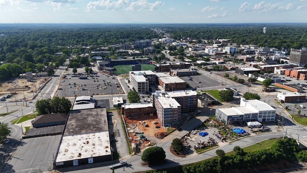 121 Virginia Place, High Point, NC for lease - Building Photo - Image 3 of 4