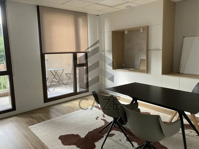 Office in Mées for sale - Interior Photo - Image 2 of 9