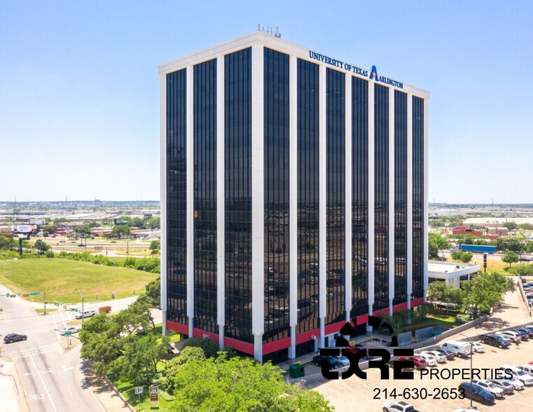 1111 W Mockingbird Ln, Dallas, TX for lease - Building Photo - Image 2 of 9