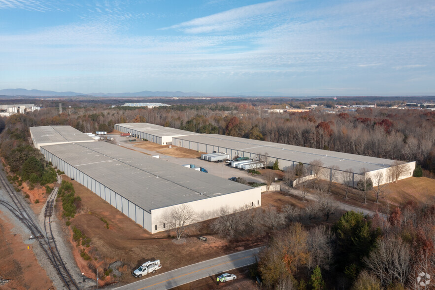 160 National Ave, Spartanburg, SC for lease - Building Photo - Image 3 of 10