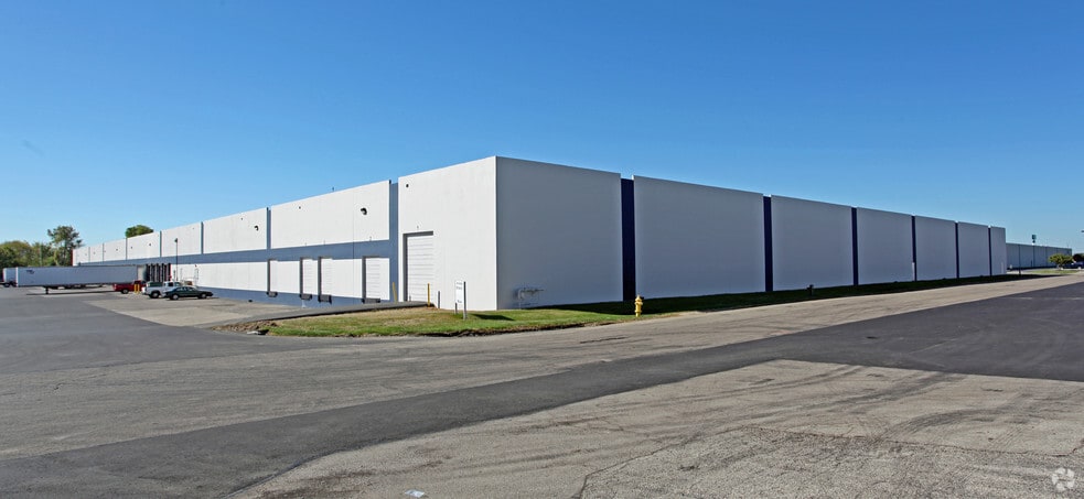 3920 Space Dr, Dayton, OH for lease - Building Photo - Image 1 of 2