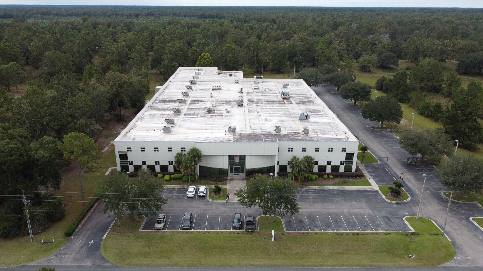 509 Commerce Blvd, Crawfordville, FL for lease Building Photo- Image 1 of 23