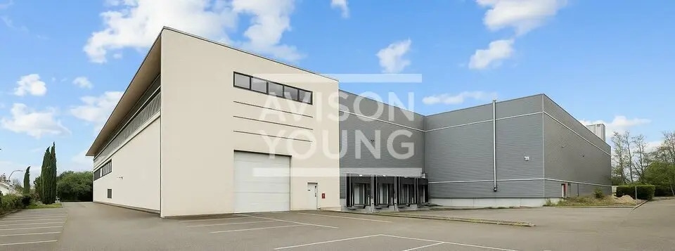 Flex in Romainville for lease - Building Photo - Image 2 of 2