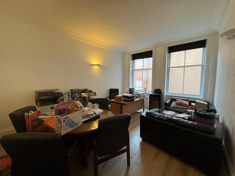 164A-168 Buchanan St, Glasgow for sale - Building Photo - Image 3 of 9