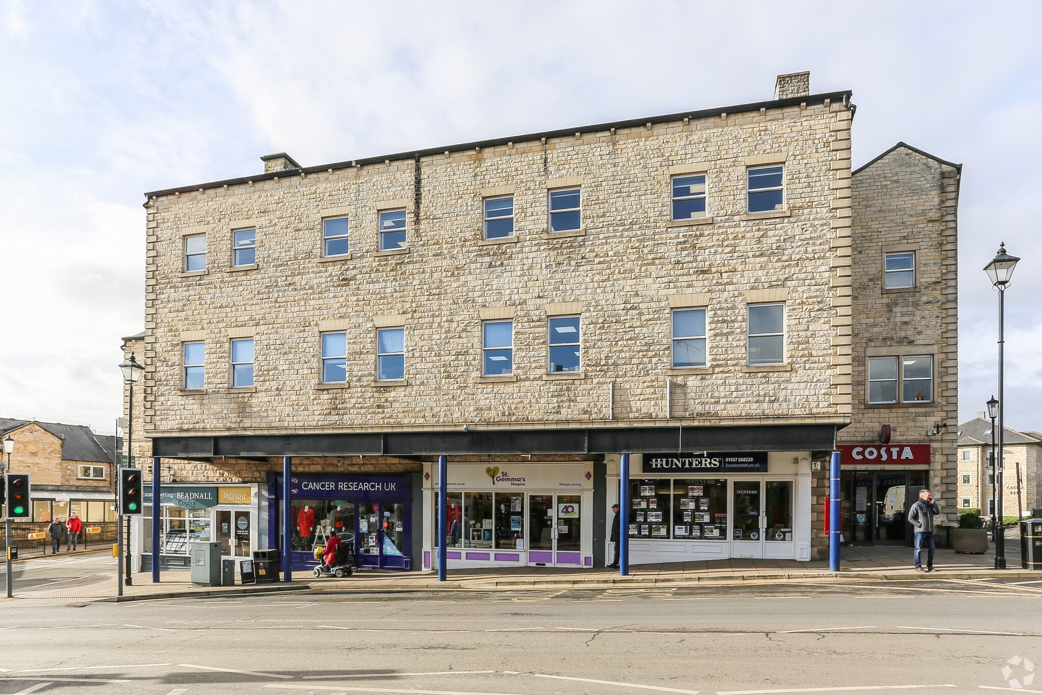 1-5 Riverview Ct, Wetherby for sale Primary Photo- Image 1 of 1