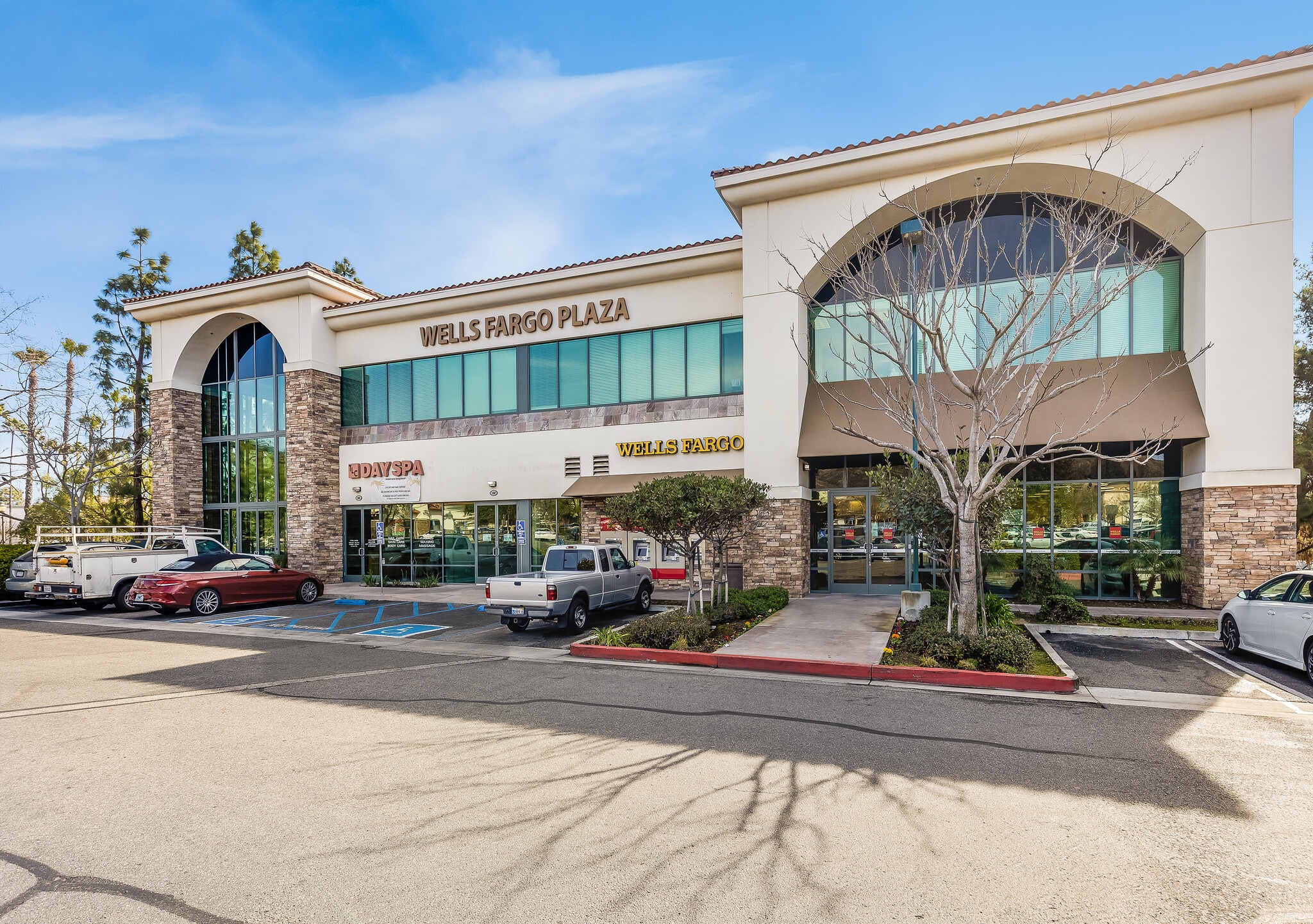 1025-2745 Camino Dos Rios, Thousand Oaks, CA for lease Building Photo- Image 1 of 20