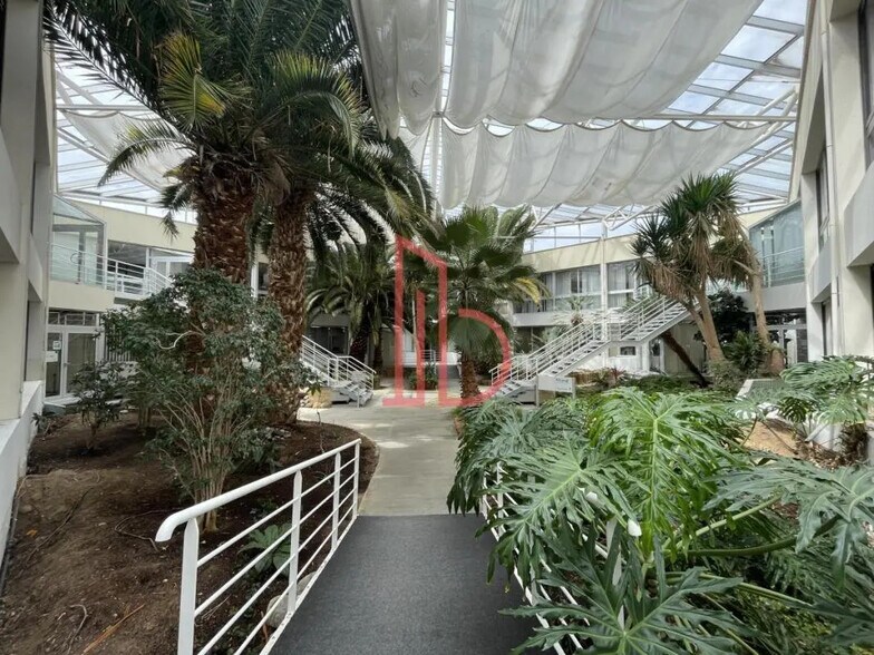 Office in Bordeaux for sale - Building Photo - Image 2 of 4