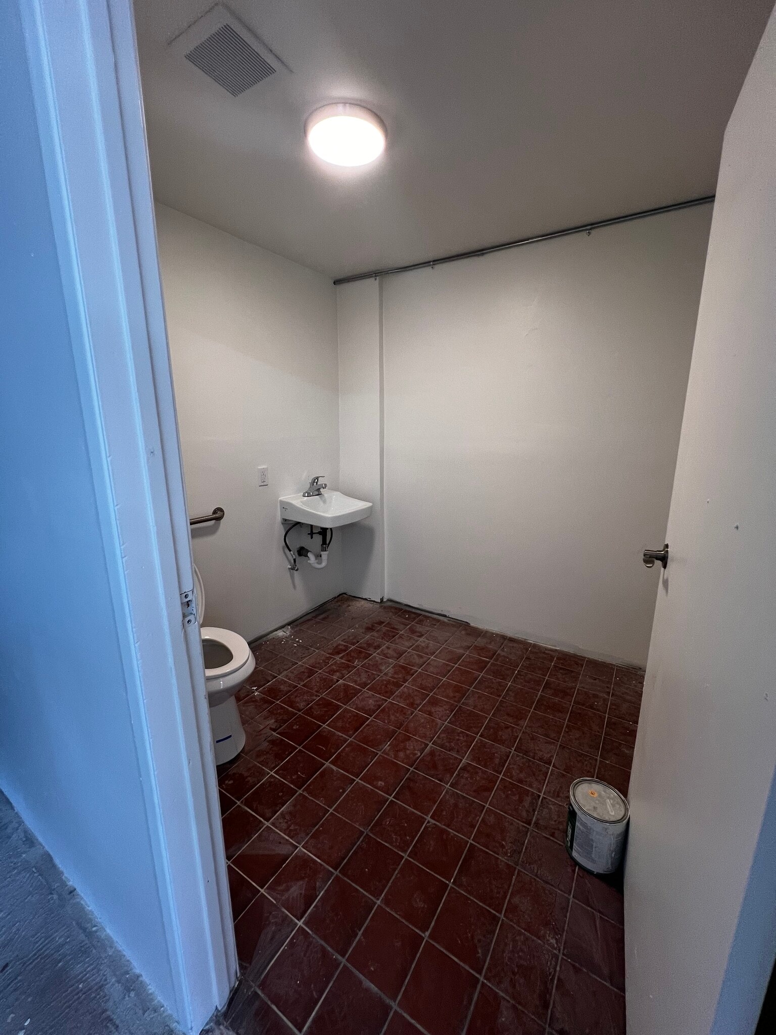 13032-13056 Valley Blvd, La Puente, CA for lease Building Photo- Image 1 of 3