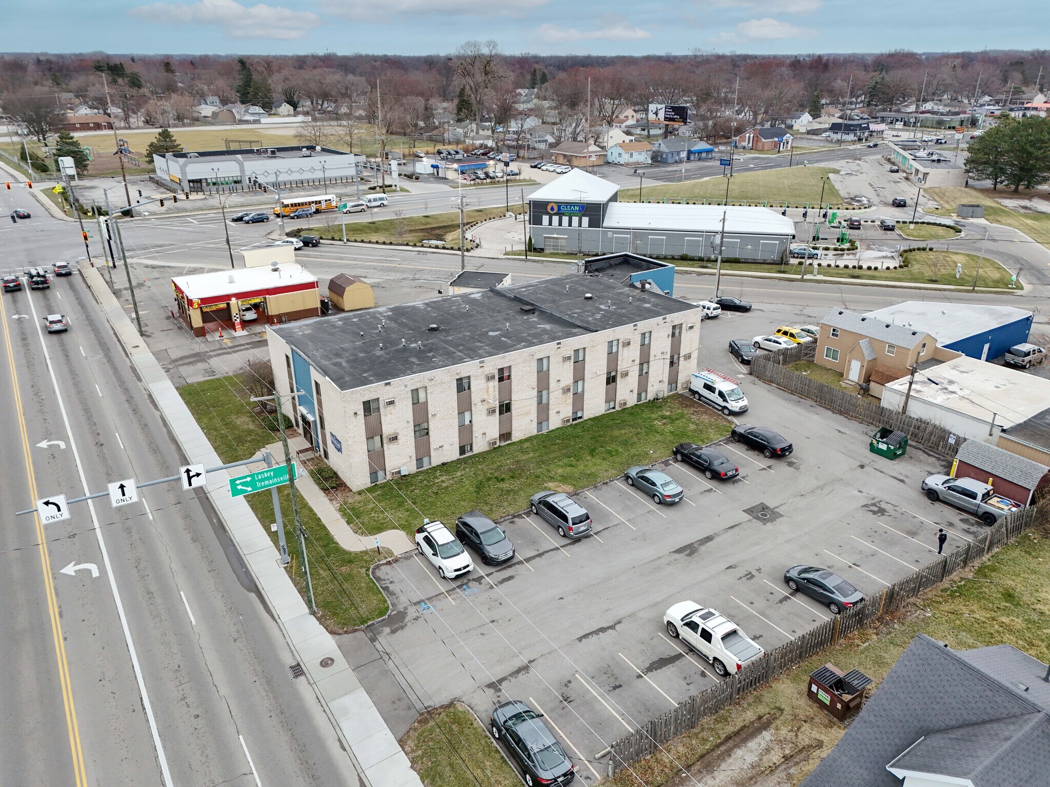 4910-4914 Douglas Rd, Toledo, OH for sale Building Photo- Image 1 of 1