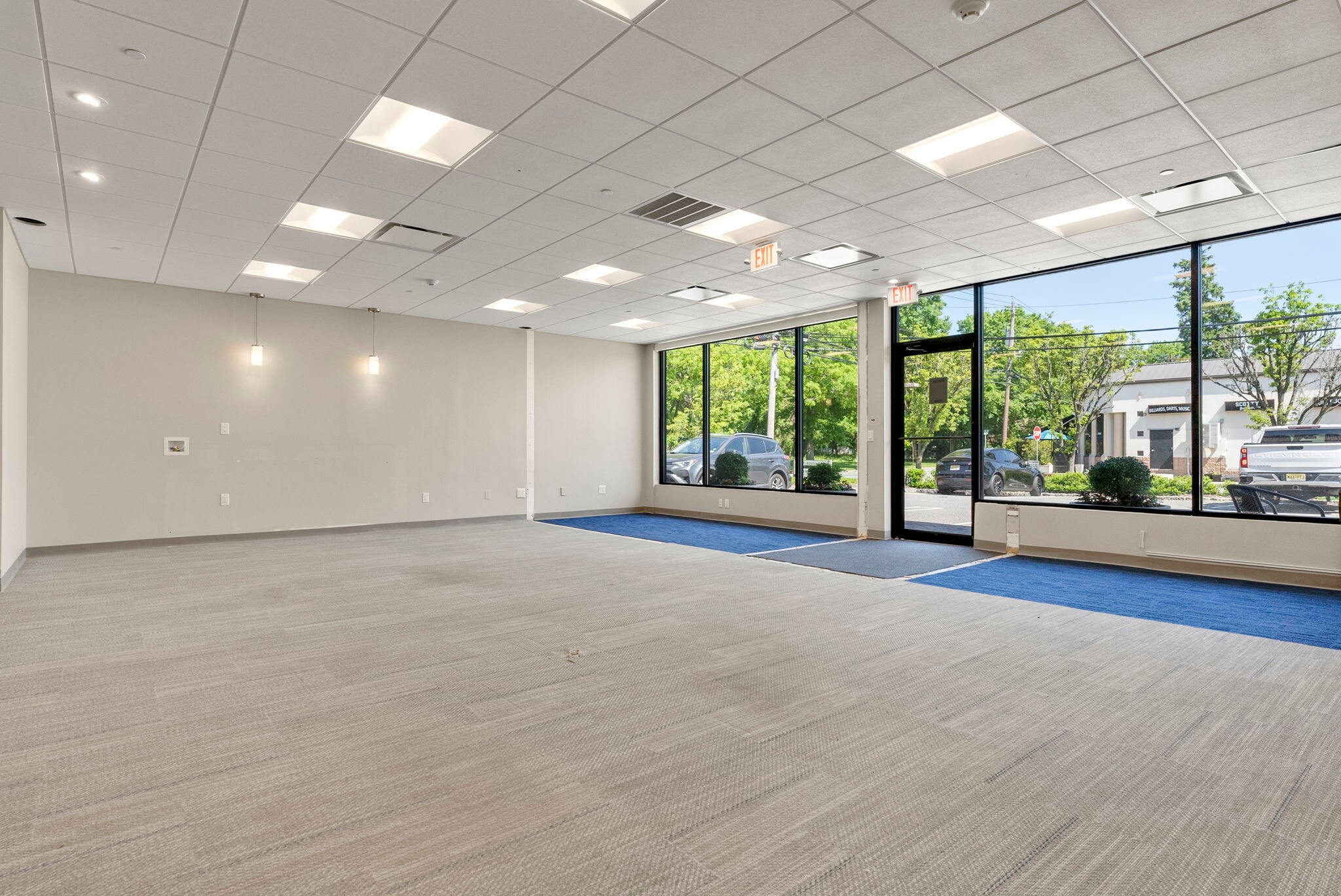 156 Piermont Rd, Cresskill, NJ for lease Interior Photo- Image 1 of 6