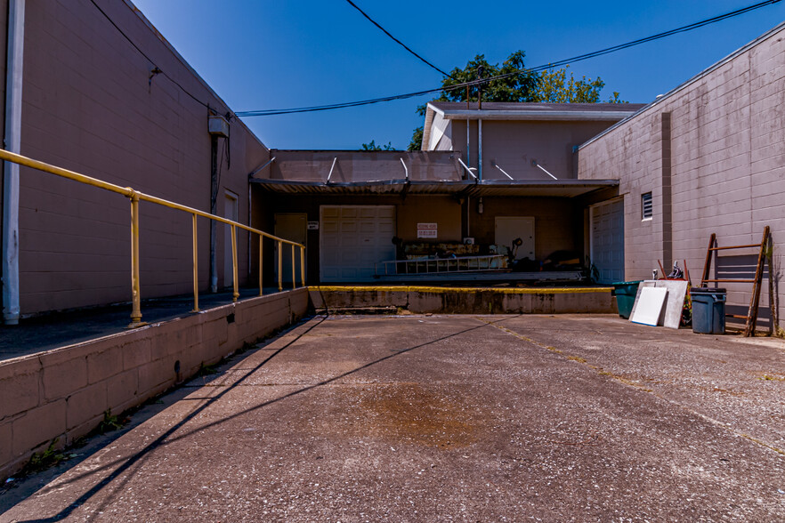 670 E Franklin St, Evansville, IN for sale - Building Photo - Image 3 of 8