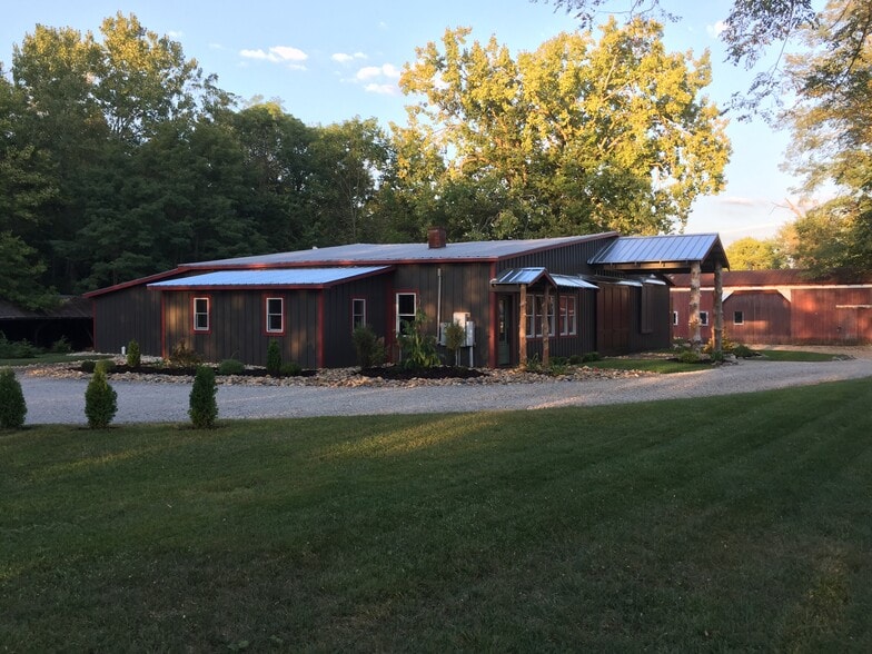 6062 W 600 S, Huntington, IN for sale - Building Photo - Image 3 of 18