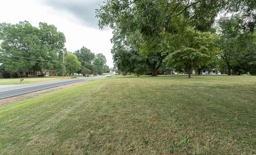 339 Chapel Hill Rd, Burlington, NC 27215