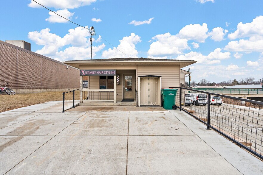 101 S Main St, Pine Island, MN for sale - Building Photo - Image 2 of 45