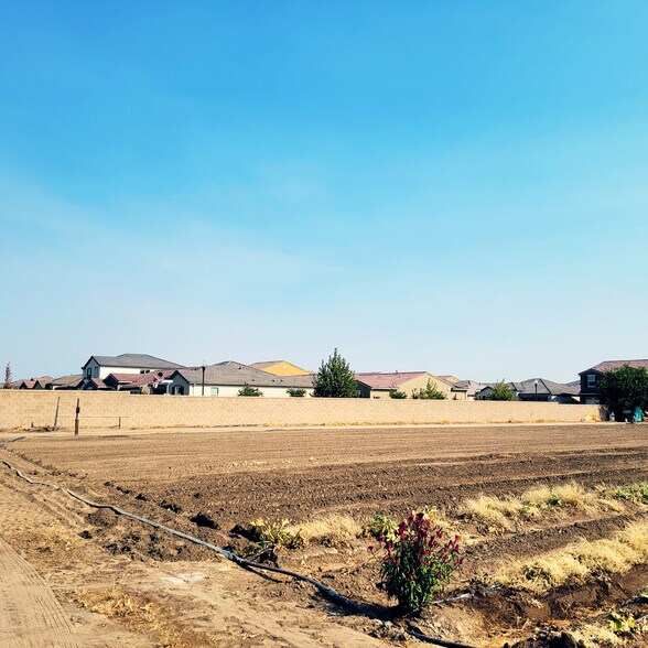 3164 Shaw Ave, Clovis, CA for sale - Other - Image 1 of 1