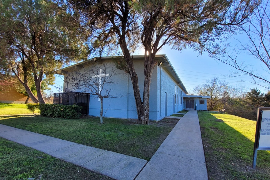 2945 Sunnyvale St, Dallas, TX for sale - Building Photo - Image 2 of 27