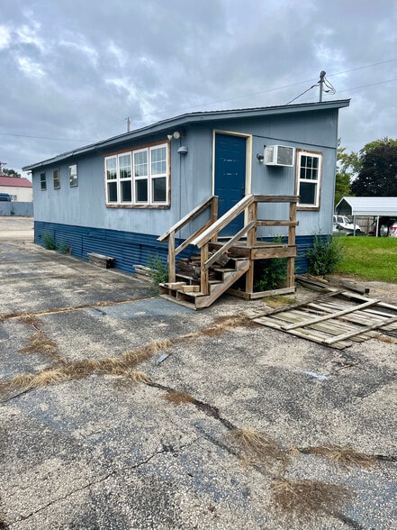 N5106 WI-35, Onalaska, WI for lease - Building Photo - Image 2 of 12