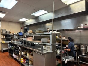 2101 N Ursula St, Aurora, CO for lease Interior Photo- Image 2 of 3