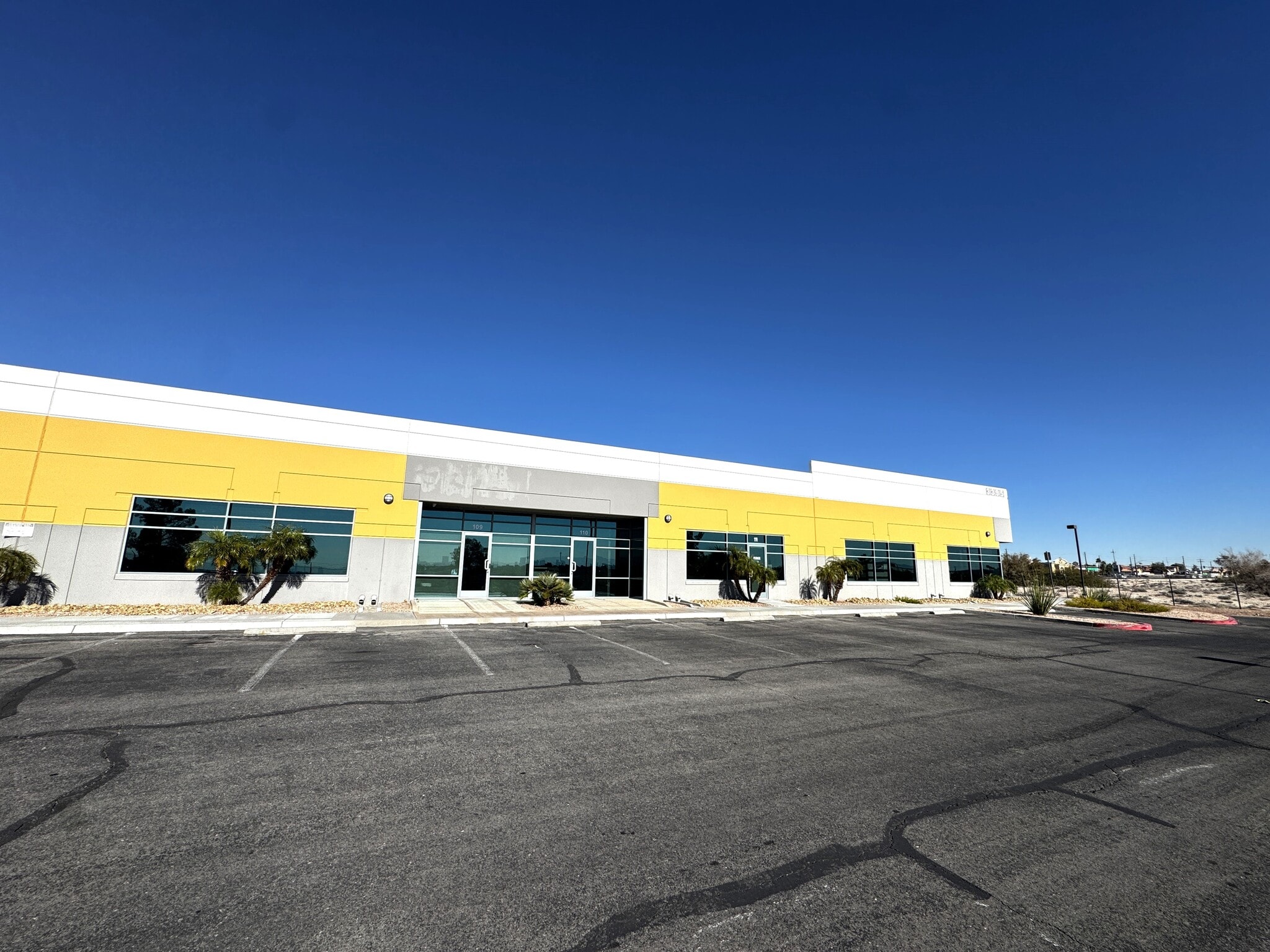 3395 W Cheyenne Ave, North Las Vegas, NV for lease Building Photo- Image 1 of 9