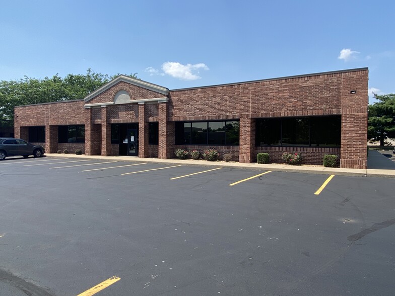 3343 E Montclair St, Springfield, MO for lease - Building Photo - Image 1 of 27