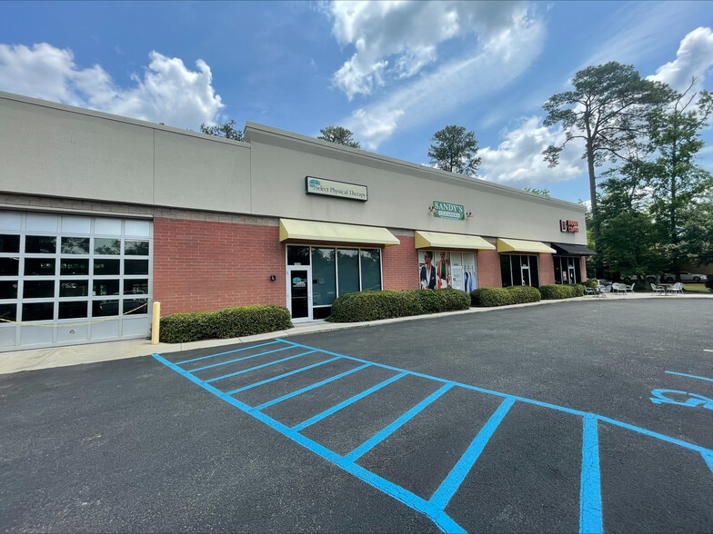 8465 Dorchester Rd, Charleston, SC for lease - Building Photo - Image 1 of 4